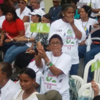 Miles de católicos participan acto “Un paso por mi familia” en el Malecón de Santo Domingo