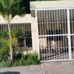 Envían a la justicia a cinco miembros de la DNCD en San Juan de la Maguana, tras allanar local