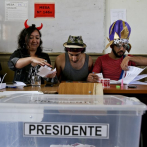 Comienza el conteo de votos de la segunda vuelta presidencial en Chile