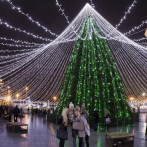 ¡El árbol de Navidad más espectacular del mundo está en Lituania!