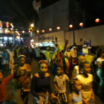 Decenas de niños y adultos participan en el tradicional desfile de los Reyes Magos
