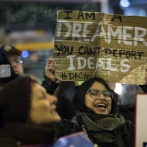 EE.UU. reanuda renovación de alivio migratorio DACA tras orden judicial