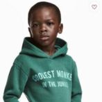 H&M cierra tiendas por críticas tras foto de niño negro