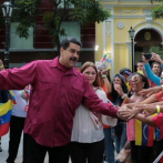 Maduro dice que EEUU presiona para 