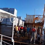Capturan 8 polizones en barcaza con agregados de la construcción que iba a Turcos y Caicos