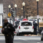 Cierran la Casa Blanca tras colisión de vehículo con barrera