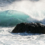 Continúa prohibición de uso de playas y navegación en la costa atlántica por oleaje peligroso