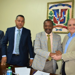 Alcaldía de Boca Chica y Anamar firman acuerdo institucional