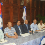 Coraasan firma acuerdo con nueve alcaldes de Santiago para el cobro de la basura y el agua