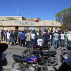 Con una guagua anunciadora piden a los haitianos abandonar Pedernales antes de 24 horas