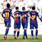 El Barca acaricia La Liga gracias a Messi y a un resbalón del Atlético