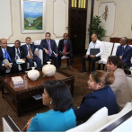 Presidente Medina se reúne con funcionarios de Barahona