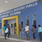 Pacientes piden mejorar servicios en el recién remodelado hospital Moscoso Puello