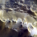 El hielo protagoniza la primera imagen de Marte enviada por la nave TGO