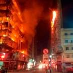 Cae edificio en llamas en Sao Paulo; hay al menos 1 muerto