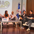 Realizan panel de emprendedores Unibe Talks