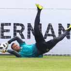 El portero Manuel Neuer vuelve a jugar con Alemania después de su lesión
