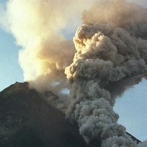 Volcán de Fuego de Guatemala mantiene cinco explosiones por hora