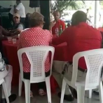 VIDEO: Abogados de La Vega realizan fiesta en celebración por traslado de fiscal titular
