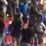 Torneo de baloncesto termina en enfrentamiento entre fanáticos y policías