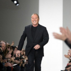 Michael Kors confirma su adquisición de Versace por 2.120 millones de dólares