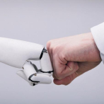 ¿Cómo deben ser los robots para convivir con humanos sin hacerles daño?