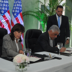 EE.UU. y República Dominicana firman Memorando garantiza empleos a dependientes de diplomáticos