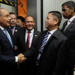 Danilo Medina llega a Beijing; es recibido con flores y banderas