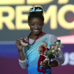Simone Biles gana el mundial por cuarta ocasión