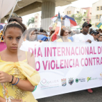Organizaciones marchan en Santo Domingo Norte por la No Violencia Contra la Mujer