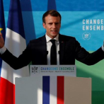 Macron no renunciará a subir las tasas a los carburantes a pesar de las protestas