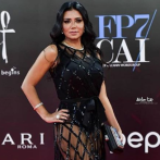 Una actriz egipcia procesada por llevar un vestido transparente que dejaba ver sus piernas