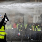 Varios periodistas heridos en las protestas en París