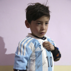 Talibán amenaza a niño afgano aficionado a Messi