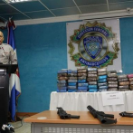 Ocupan 198 paquetes de presunta cocaína, armas de alto calibre y equipos de buceo