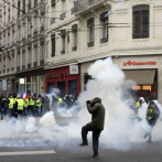 Francia: chalecos amarillos bloquean rotondas