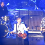 Paul McCartney toca Get Back de los Beatles con Ringo Starr y Ron Wood