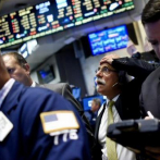 Wall Street enfrenta pérdidas anuales pese a semana en alza