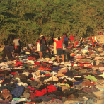 Botan siete contenedores de ropa de paca en San Cristóbal