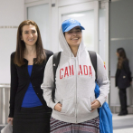 Joven saudí que huyó de su familia empieza su nueva vida en Canadá tras recibir asilo