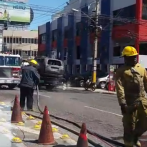 Minibús se incendia en avenida 27 de Febrero