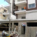 Dos hombres se enfrentan a tiros en edificio en construcción en el sector El Millón