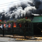 Paran marcha en defensa de la cultura en El Salvador por incendio en una guardería