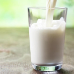 La leche pierde nutrientes con la exposición a la luz