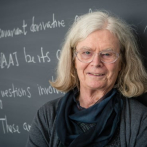 ¿Quién es Karen Uhlenbeck, la primera mujer que gana el ‘Nobel’ de matemáticas?