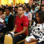 Coopnama otorga 170 becas a estudiantes meritorios
