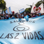 Marchan contra el aborto en Argentina