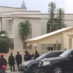 Agentes de entidades nacionales e internacionales realizan varios allanamientos en Baní