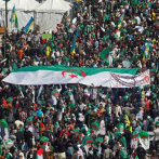 Dimite Bouteflika, el gran conspirador que entregó Argelia al Ejército