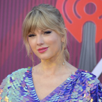 Taylor Swift dona $113,000 dólars a grupo defensor de LGBTQ